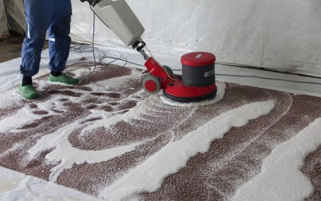 تنظيف السجاد والموكيت والمفروشات