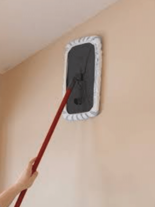 تنظيف الأسقف والحوائط